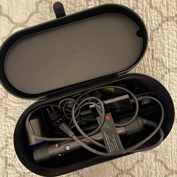 Dyson AirWrap Set - Purple and Gray - Picture 4 of 5